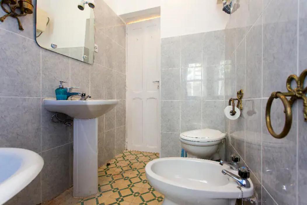 Private Room A Лиссабон Экстерьер фото